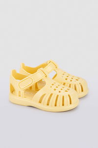 Igor - Igor S10271 TOBBY SOLID Unisex Çocuk Vainilla Sandalet Igor - Igor S10271 TOBBY SOLID Unisex Çocuk Vainilla Sandalet