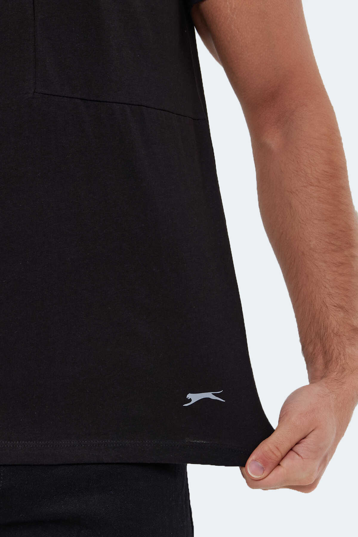 Slazenger KAURI IN Erkek Siyah Tişört Slazenger KAURI IN Erkek Siyah Tişört