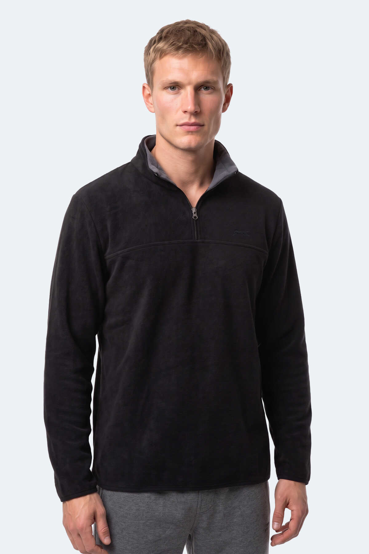 Slazenger KELO I Erkek Kapüşonlu Siyah Sweatshırt (1)