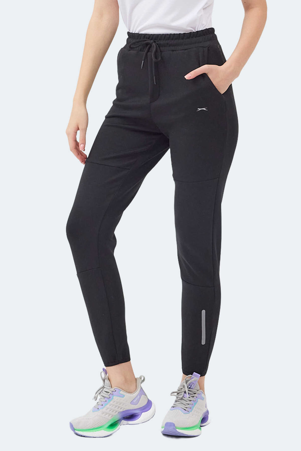 Slazenger - Slazenger KHALI I Kadın Cepli Dar Paça Siyah Eşofman Altı