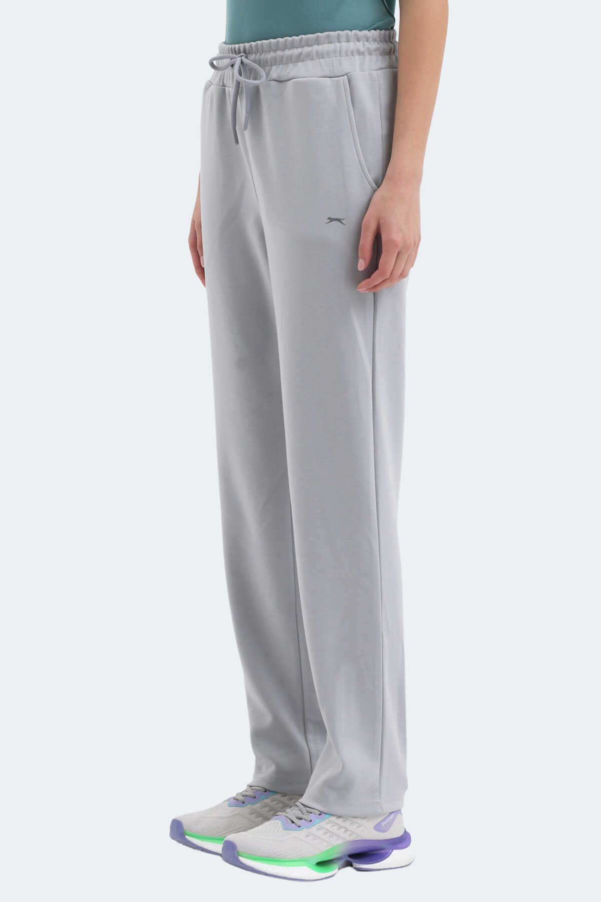 Slazenger - Slazenger KLORAS I Kadın Cepli Gri Eşofman Altı