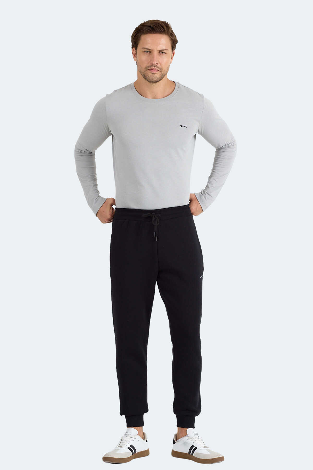 Slazenger MACH I Erkek Siyah Eşofman Altı Slazenger MACH I Erkek Siyah Eşofman Altı