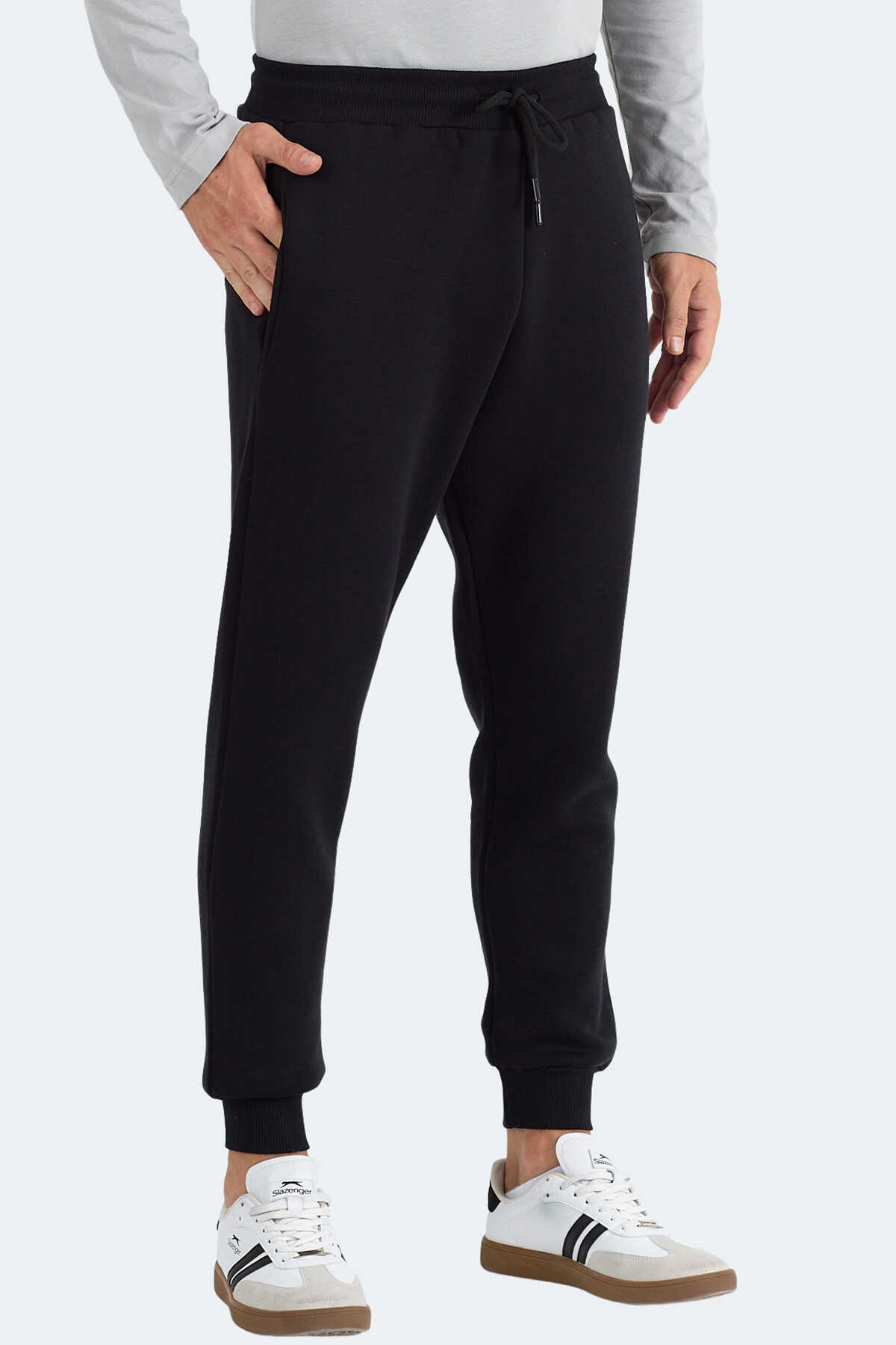 Slazenger MACH I Erkek Siyah Eşofman Altı Slazenger MACH I Erkek Siyah Eşofman Altı