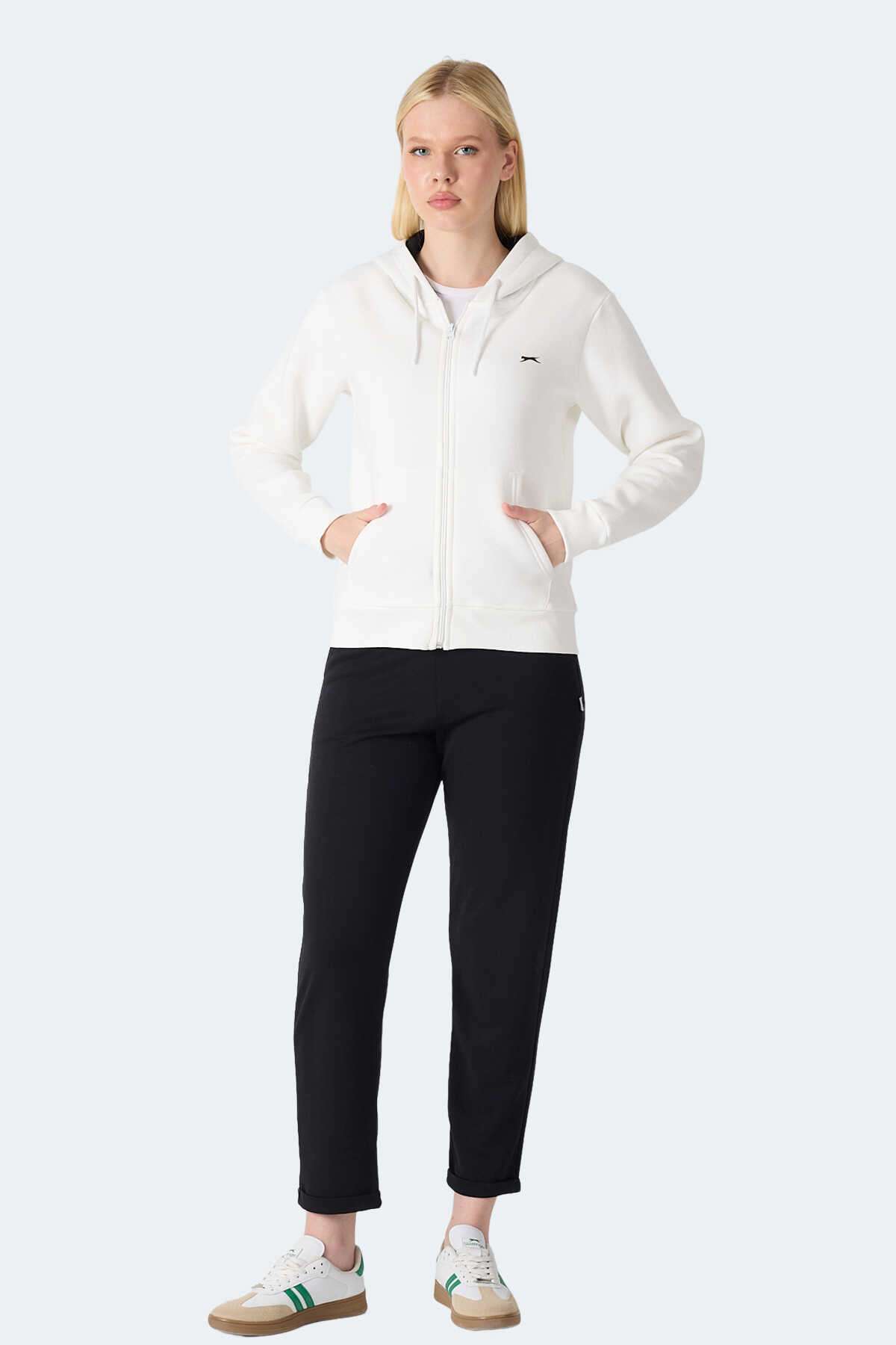 Slazenger MILIO I Kadın Fermuarlı Kapüşonlu Cepli Ekru Sweatshırt Slazenger MILIO I Kadın Fermuarlı Kapüşonlu Cepli Ekru Sweatshırt
