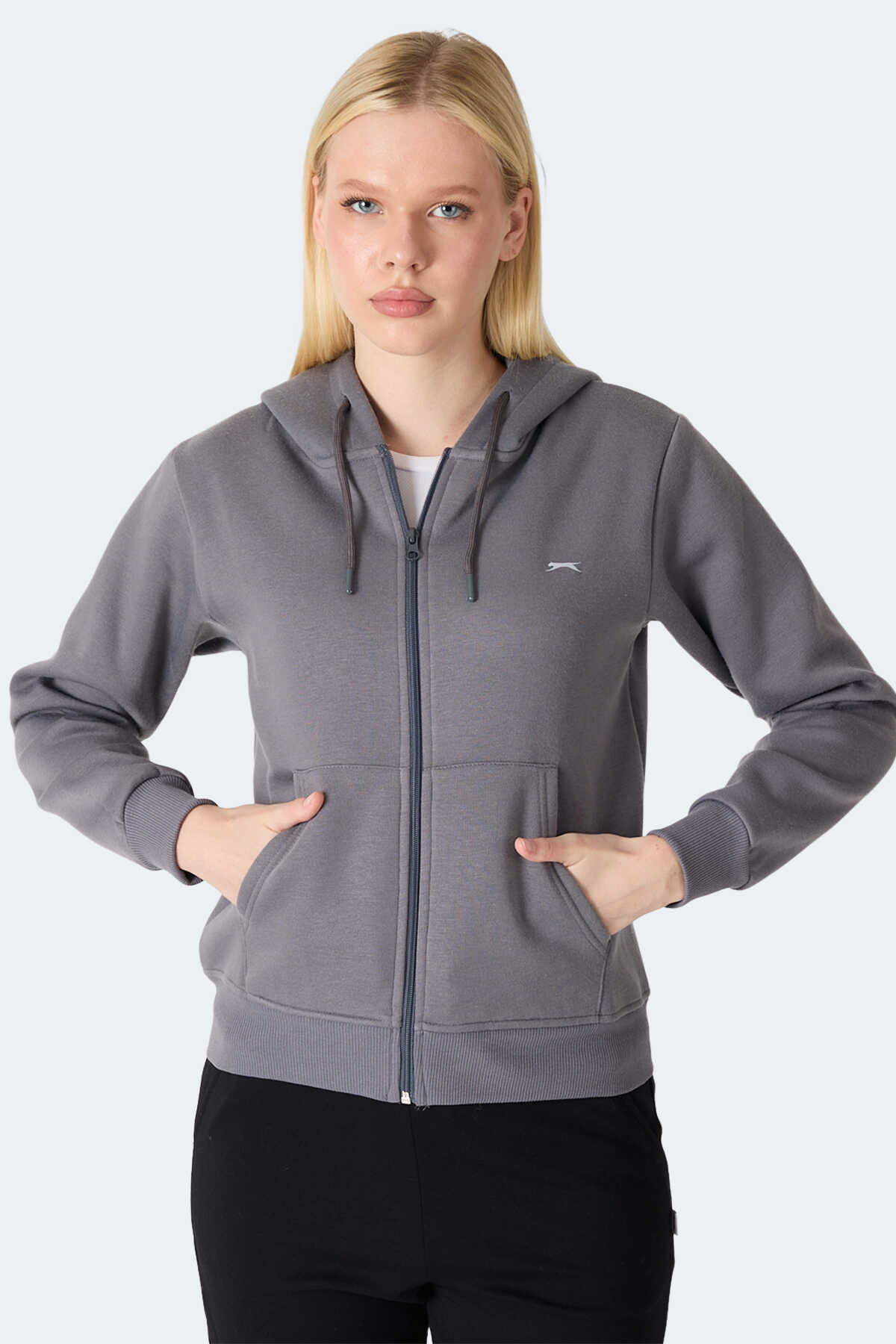 Slazenger MILIO I Kadın Fermuarlı Kapüşonlu Cepli Gri Sweatshırt Slazenger MILIO I Kadın Fermuarlı Kapüşonlu Cepli Gri Sweatshırt