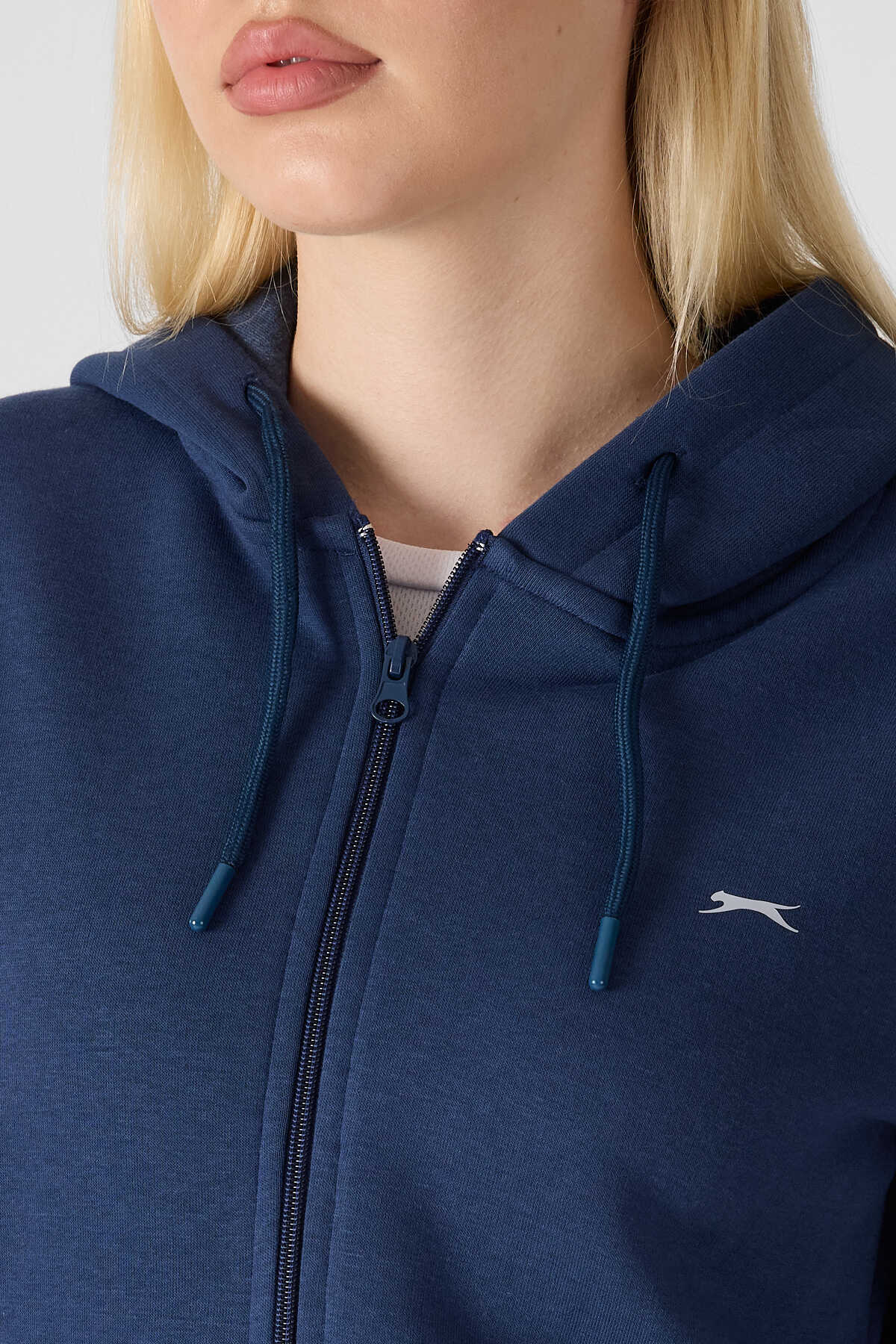 Slazenger MILIO I Kadın Fermuarlı Kapüşonlu Cepli Lacivert Sweatshırt Slazenger MILIO I Kadın Fermuarlı Kapüşonlu Cepli Lacivert Sweatshırt