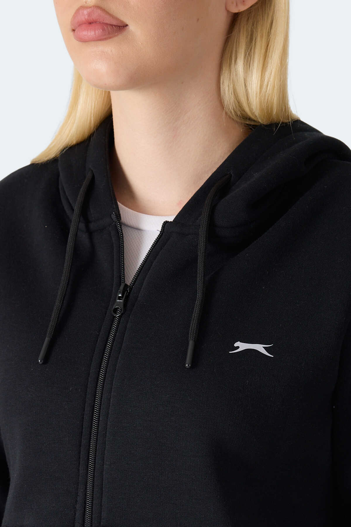 Slazenger MILIO I Kadın Fermuarlı Kapüşonlu Cepli Siyah Sweatshırt Slazenger MILIO I Kadın Fermuarlı Kapüşonlu Cepli Siyah Sweatshırt