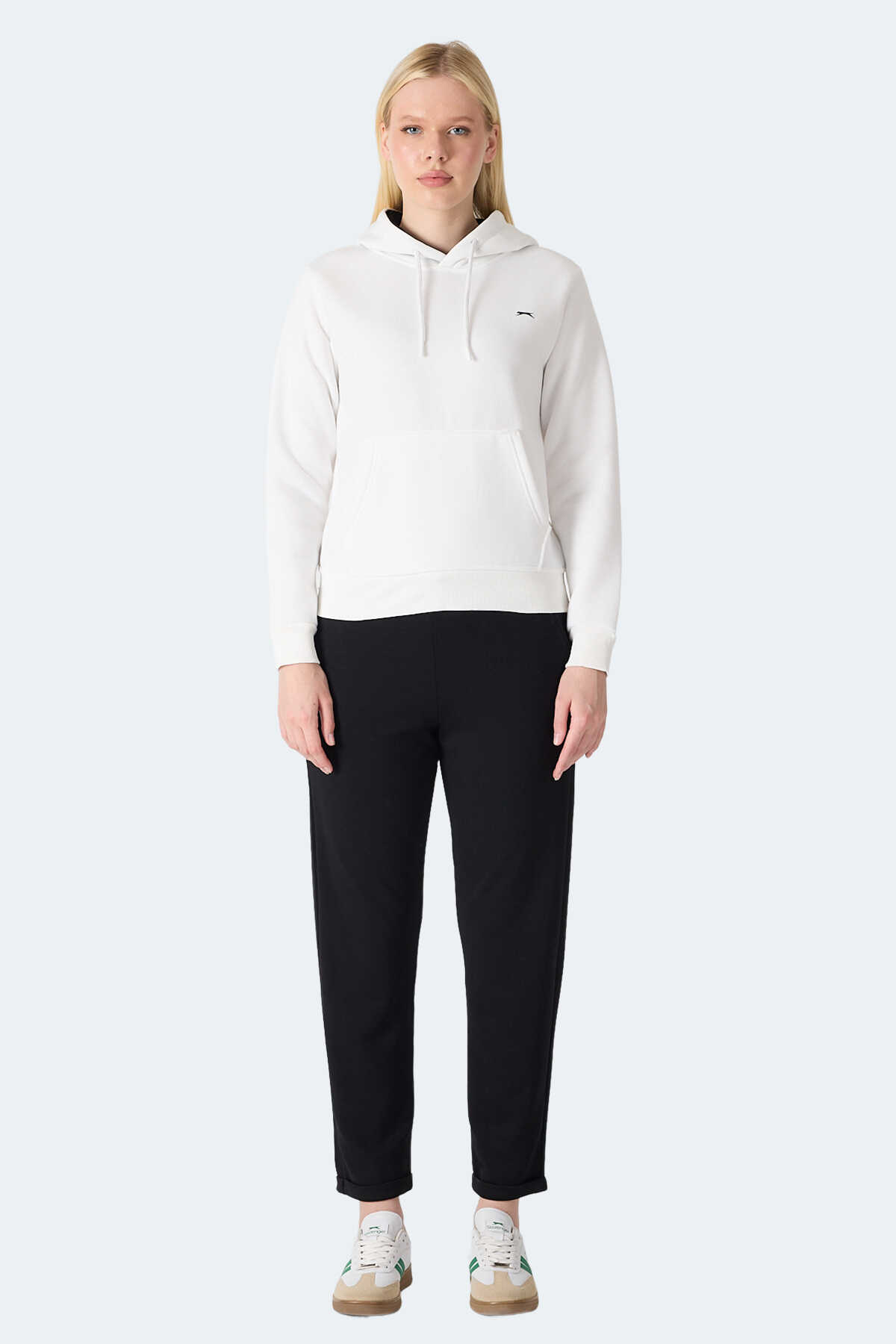 Slazenger MISTY I Kadın Kapüşonlu Ekru Sweatshırt Slazenger MISTY I Kadın Kapüşonlu Ekru Sweatshırt