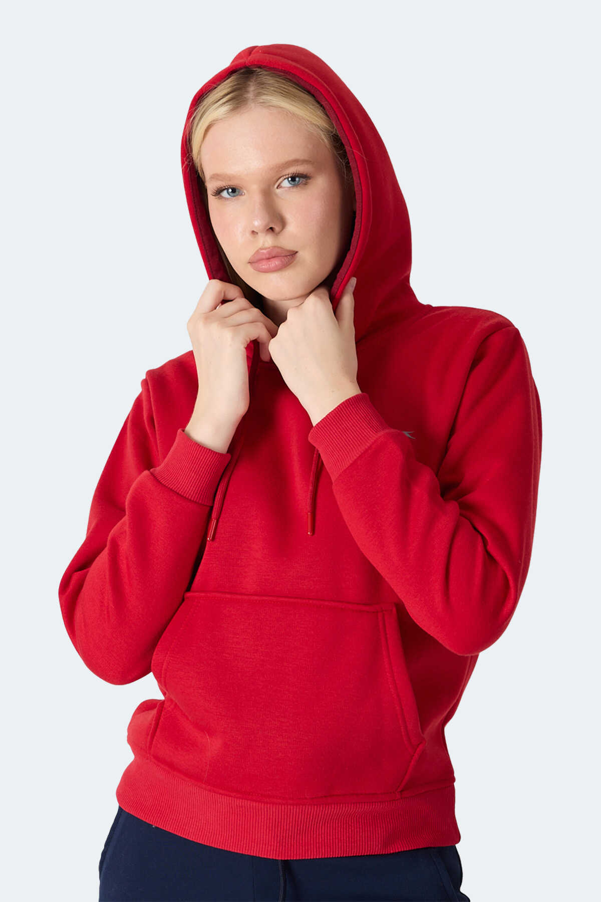 Slazenger MISTY I Kadın Kapüşonlu Kırmızı Sweatshırt Slazenger MISTY I Kadın Kapüşonlu Kırmızı Sweatshırt