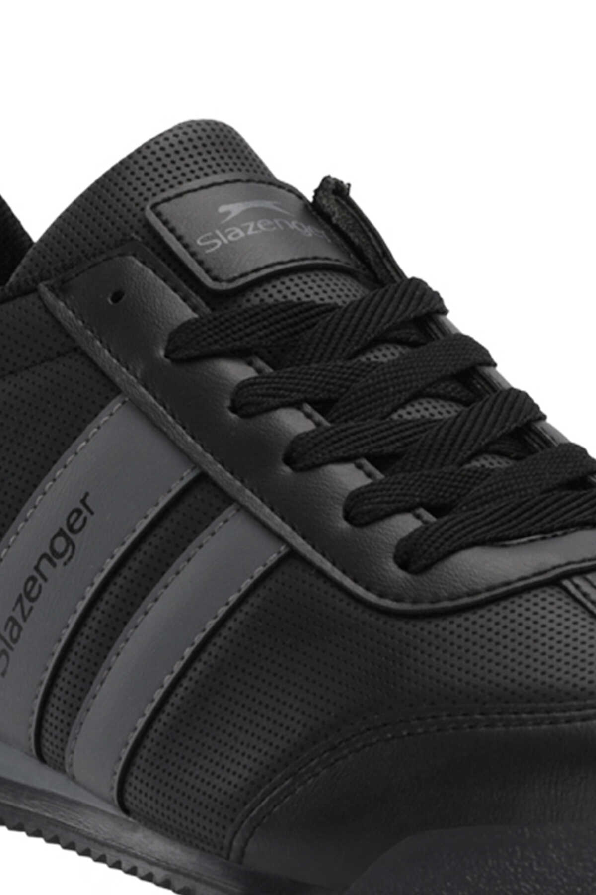 Slazenger OLEG I Erkek Siyah / Siyah Günlük Spor Ayakkabısı Slazenger OLEG I Erkek Siyah / Siyah Günlük Spor Ayakkabısı