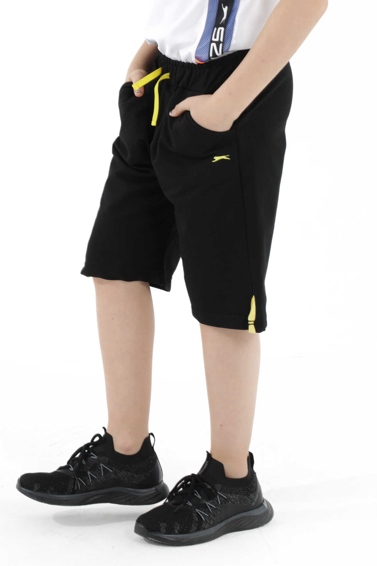 Slazenger - Slazenger PATTON Erkek Çocuk Cepli Siyah Şort