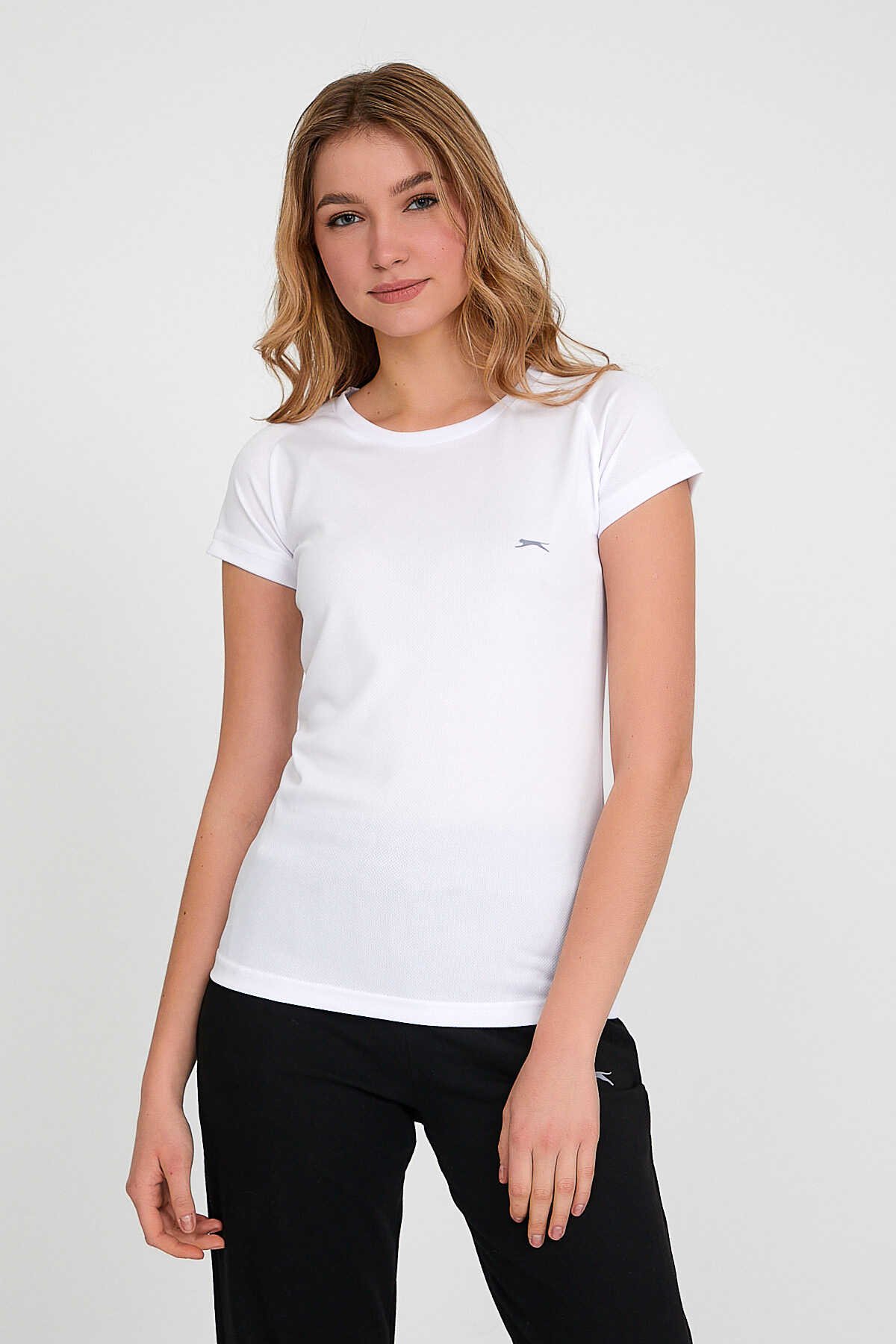 Slazenger - Slazenger RELAX Kadın Kısa Kollu T-Shirt Beyaz