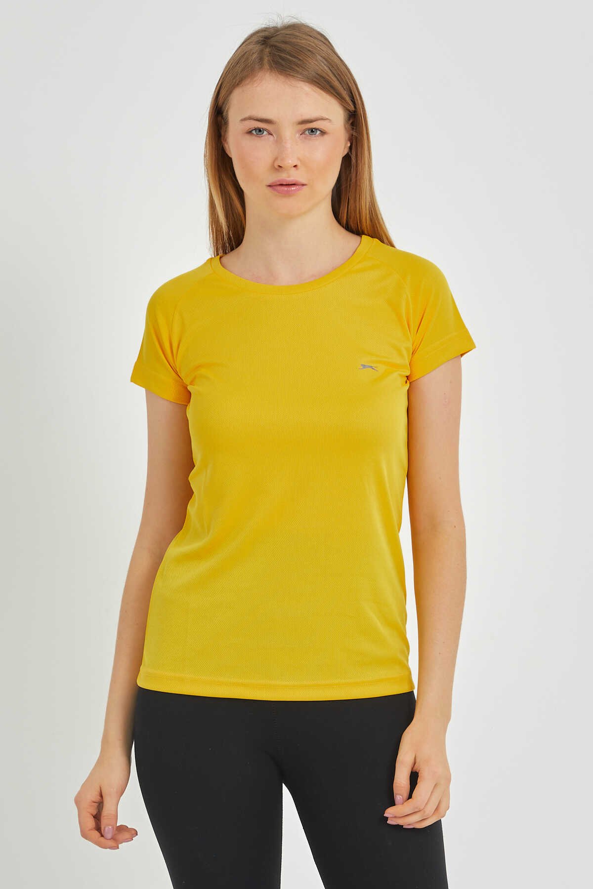 Slazenger - Slazenger RELAX Kadın Kısa Kollu T-Shirt Sarı