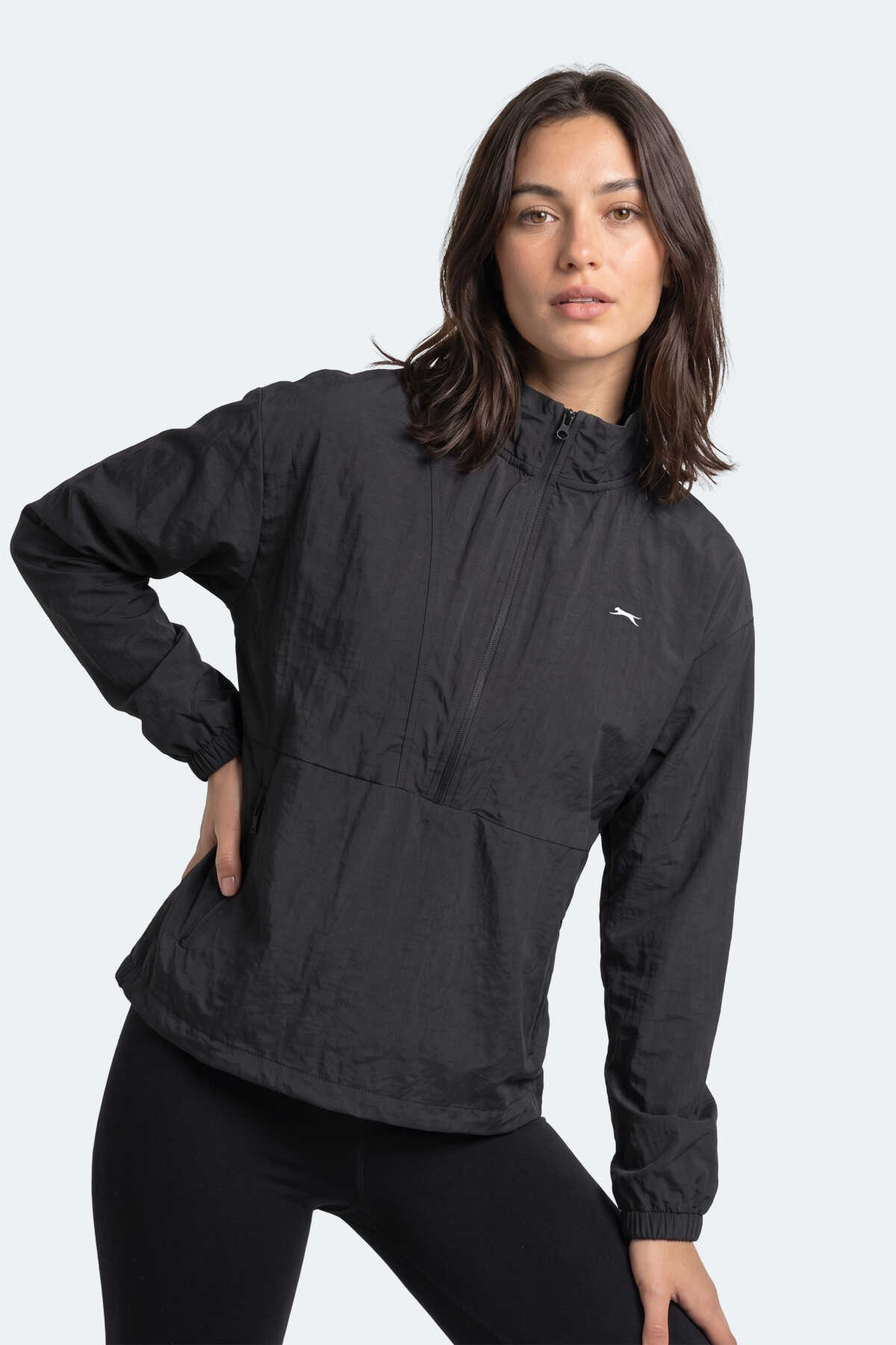 Slazenger RYDER I Kadın Dik Yaka Fermuarlı Oversıze Siyah / Siyah Rüzgarlık - 4