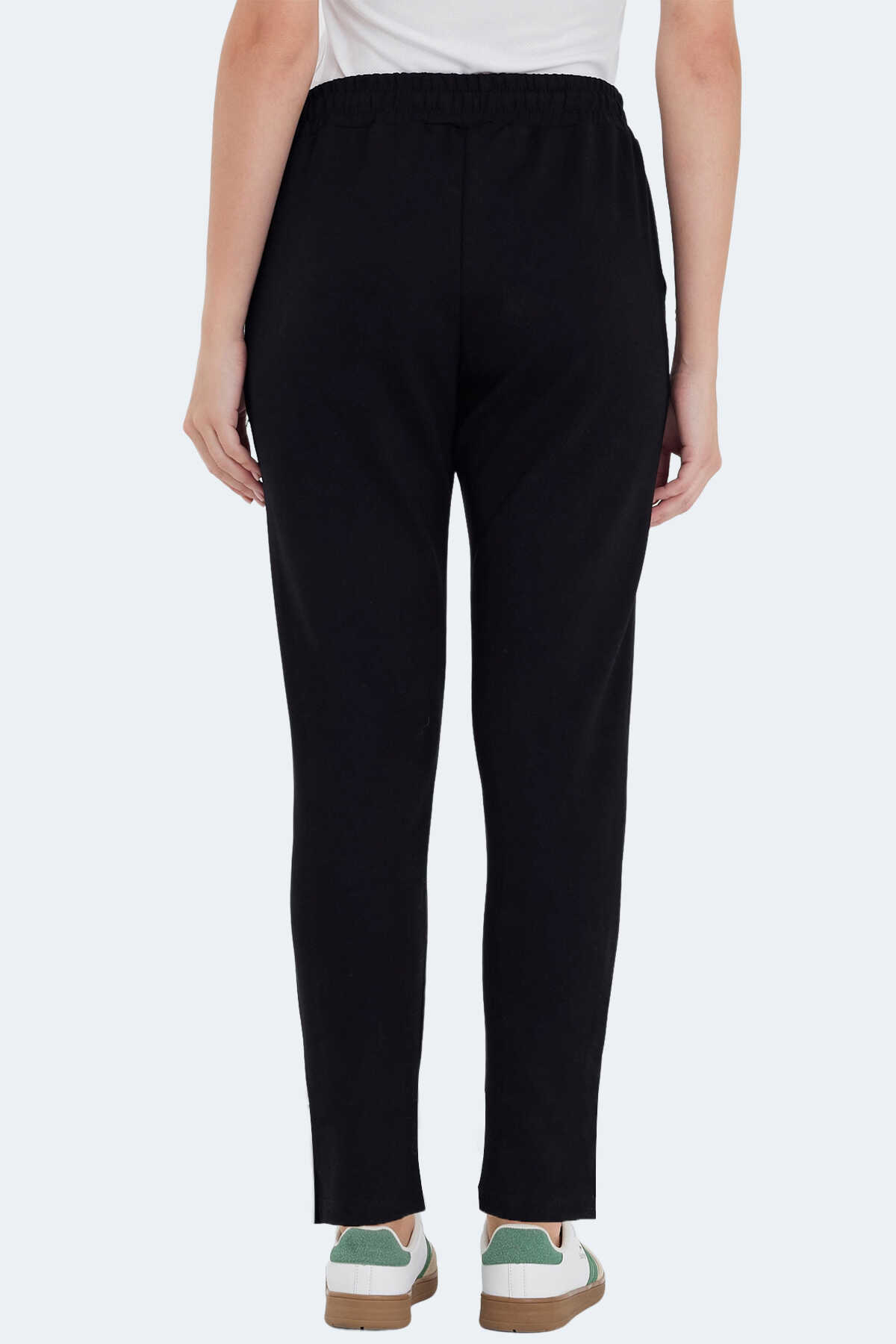 Slazenger VETA Kadın Cepli Dar Paça Siyah Eşofman Altı Slazenger VETA Kadın Cepli Dar Paça Siyah Eşofman Altı