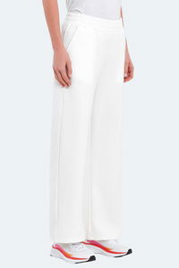 Slazenger - Slazenger VILLE Kadın Cepli Bol Paça Ekru Eşofman Altı Slazenger - Slazenger VILLE Kadın Cepli Bol Paça Ekru Eşofman Altı